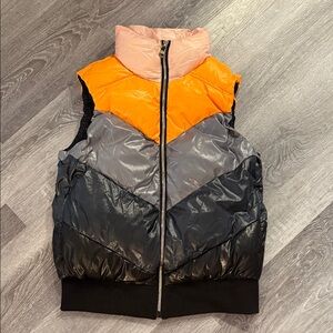 Love & Sports Colorblock Puffer Vest – XS